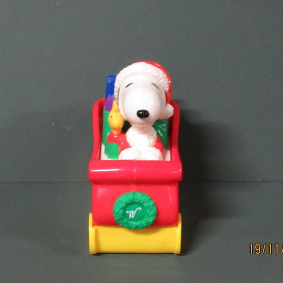Vtg Snoopy Woodstock in Sled Whitman's Bank - Picture 3 of 3